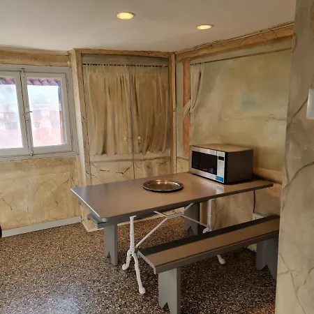 Venice San Marco Lovely Attic Two Bedroom Ac - Wi-Fi 公寓